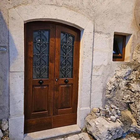 Destasu' Apartments Castel del Monte  Buitenkant foto